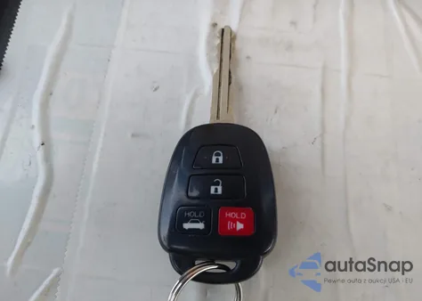 2016 Toyota Corolla Le z USA, uszkodzony, nr VIN 2T1BURHE2GC622651